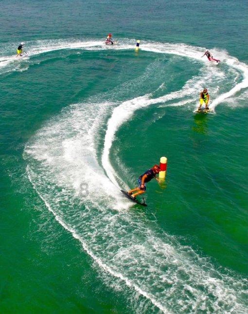 旋翼物业盘中异动 大幅下挫10.37%报8.47美元