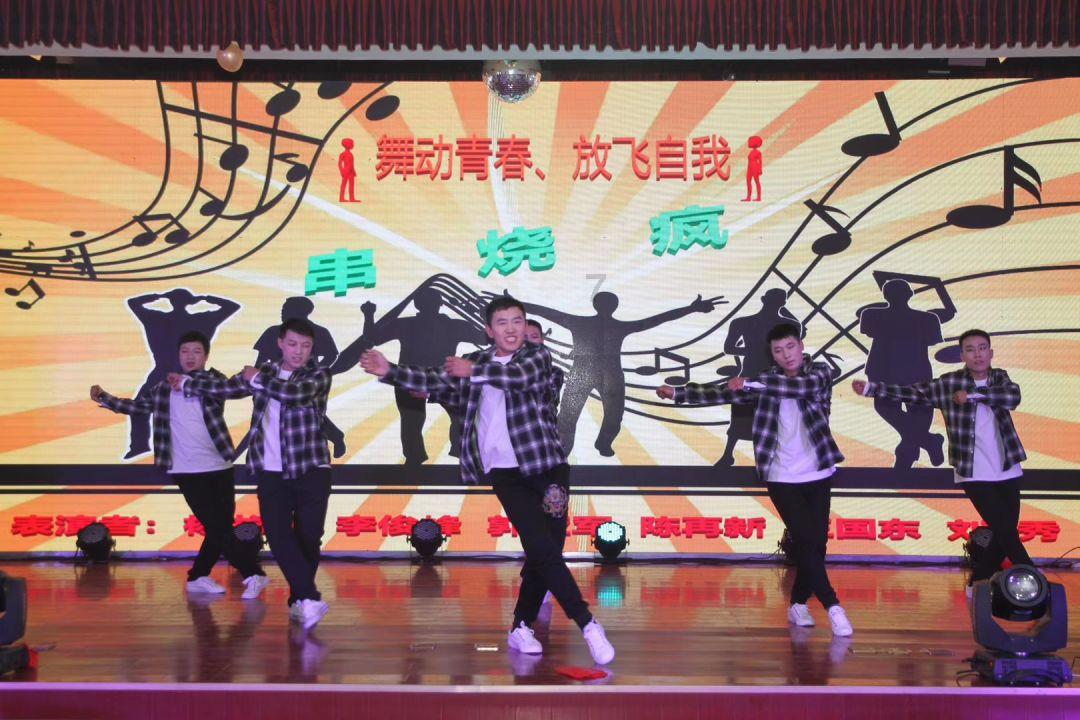 一汽-大众2024:自强而上,致力电动化红利
